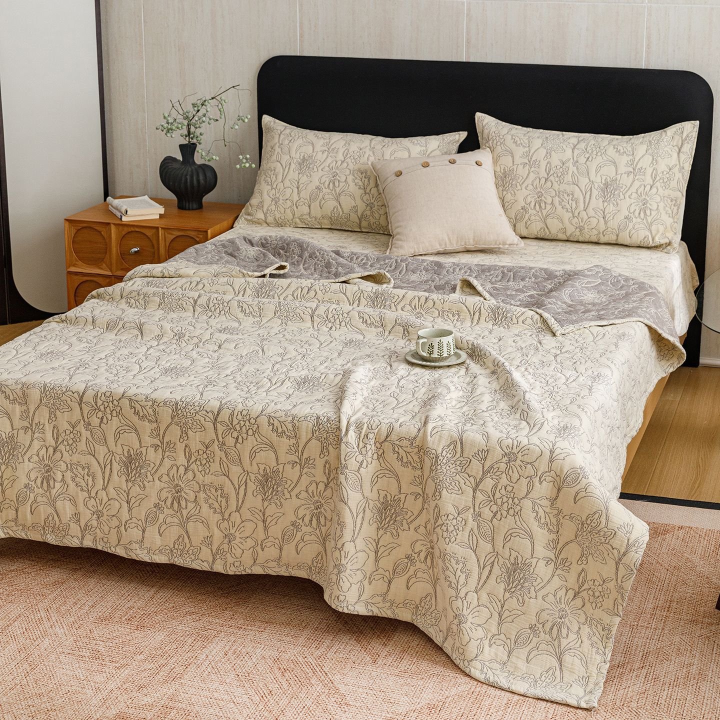 European Popular Jacquard Quilt - Image 6