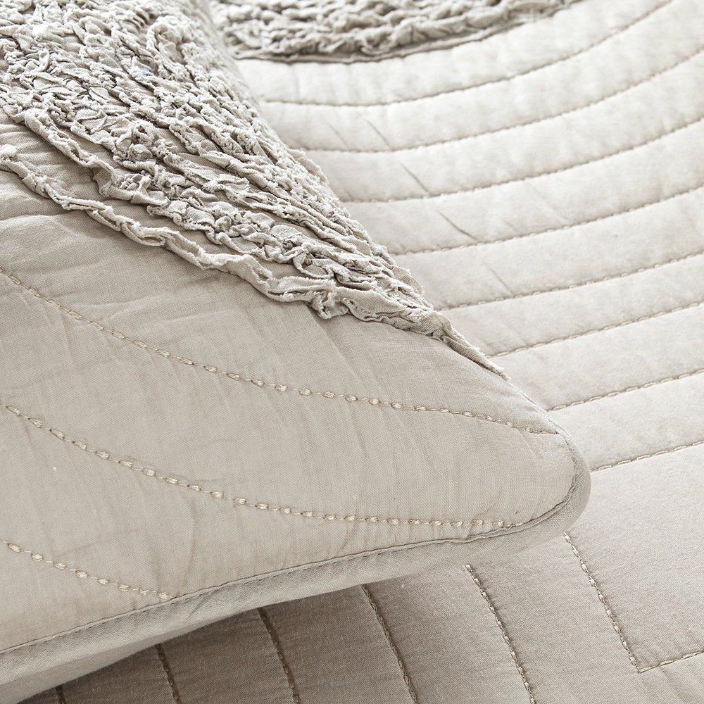 Pure Cotton Embroidery Quilts 3pcs Set Bedspread - Image 4